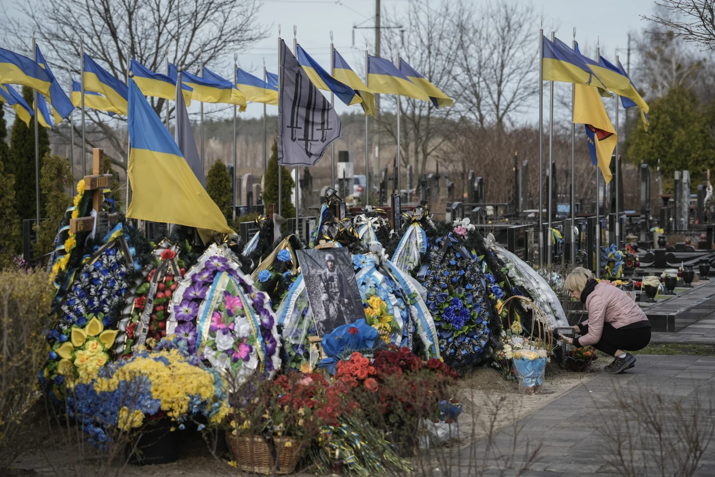 Британська газета опублікувала імена 13 російських офіцерів, причетних до злочинів у Бучі